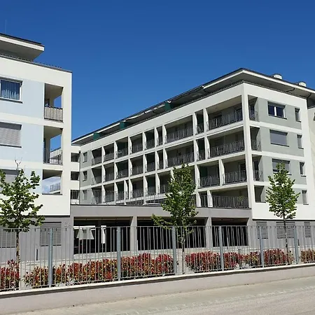 Lelle B26 *